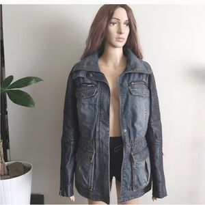 BcbgMaxAzria jean jacket denim removable faux fur lining lined vest plea…
